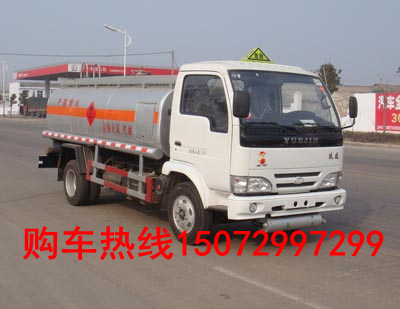 跃进加油车
